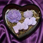 Aşkın Mor Tonları - Doğal Soya Mum Hediye Kutusu